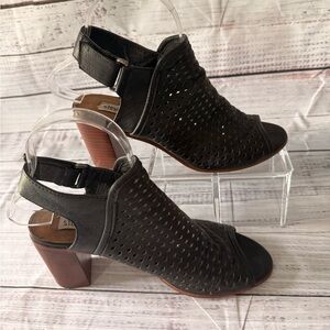 Steve Madden Peep Toe Booties 6.5 Perforated Ankle Strap Open Heel Womens Shoes